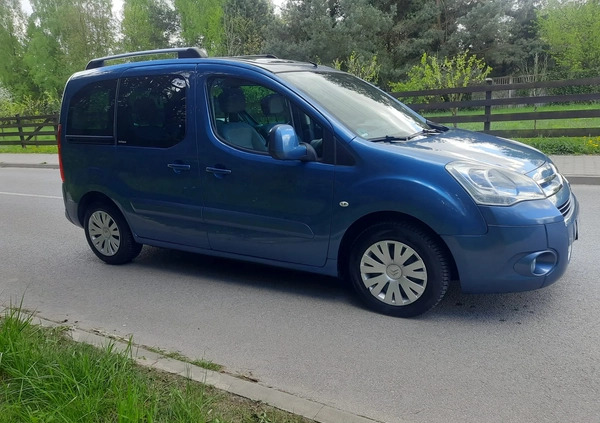 Citroen Berlingo cena 26900 przebieg: 255000, rok produkcji 2010 z Pakość małe 562